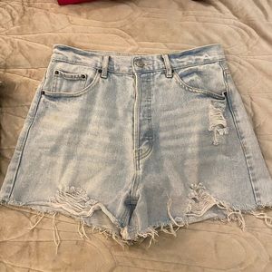 Light wash high waisted denim shorts